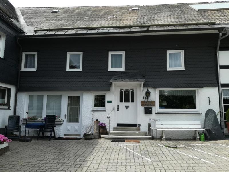 Haus Hanjopkes room 6